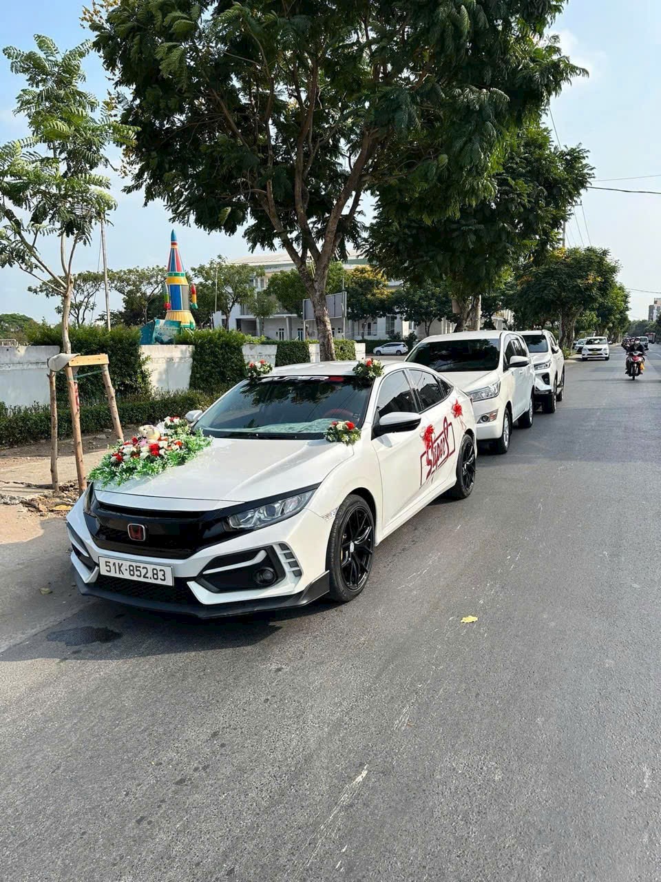 Xe Đón Dâu 5 Chỗ Nội Thành